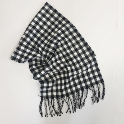 BLACK AND WHITE CHECK SCARF 